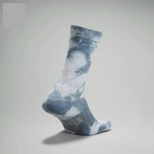 Men's Tie-Dye Crew Socks - Soft Cloud Gray - Image 4